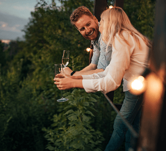 6 Reasons Why Hiring a Matchmaker Might Be the Smartest Investment You'll Make in Your Dating Journey